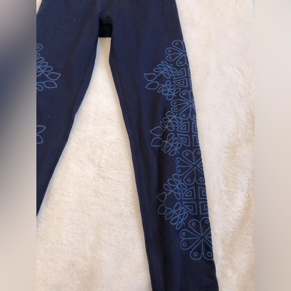 Aerie Chill Play Move Navy Women’s Leggings - Picture 3 of 15